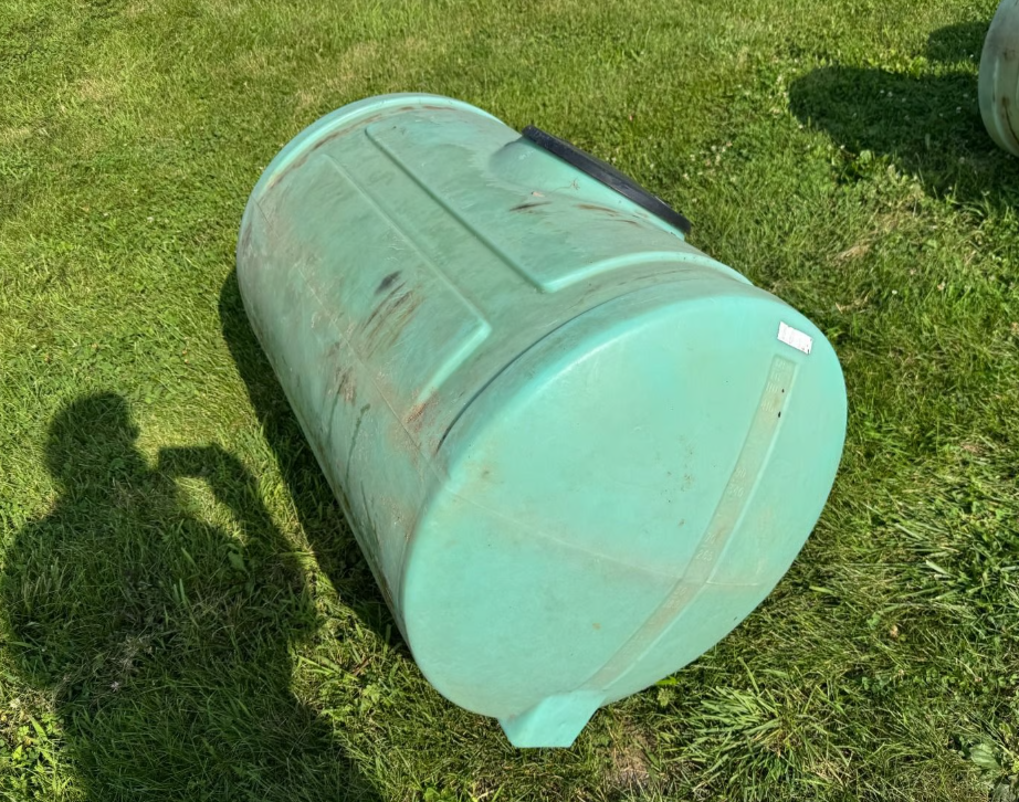 110 Gallon Poly Tank – 3x Available