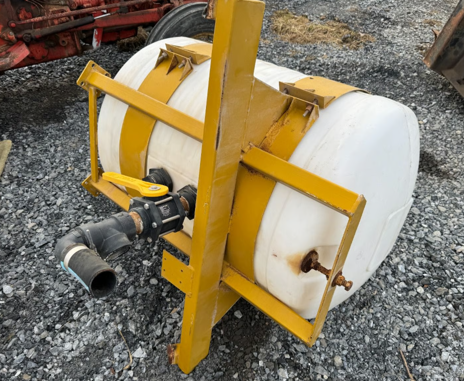 150 Gallon Poly Spray Tank – White