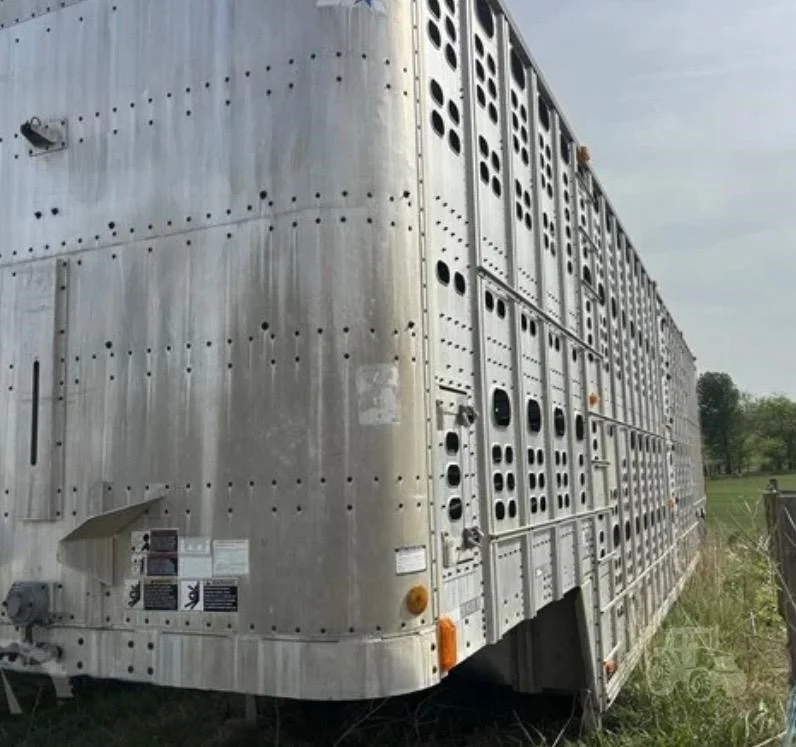 1991 WILSON 48 ft – Steel Livestock Trailer