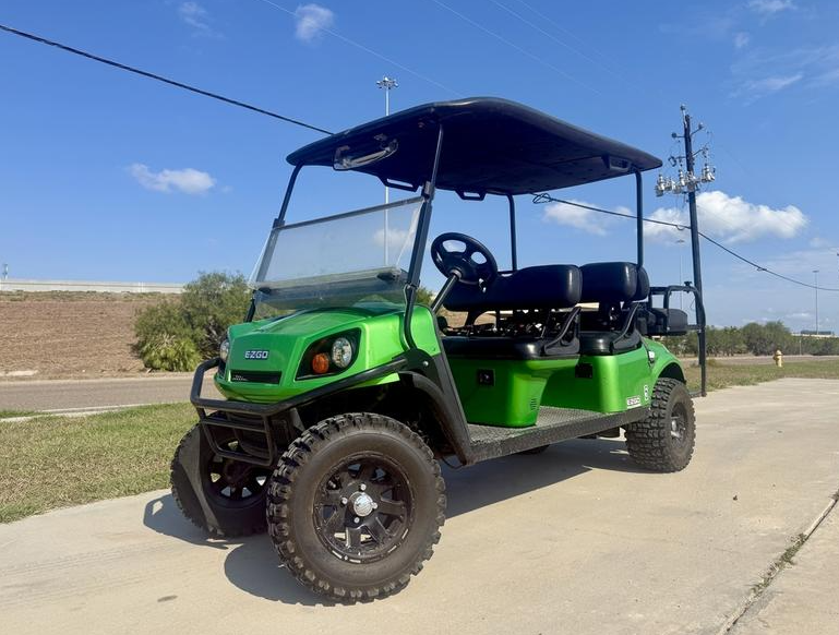 2017 E-Z-GO Express L6 Petrol