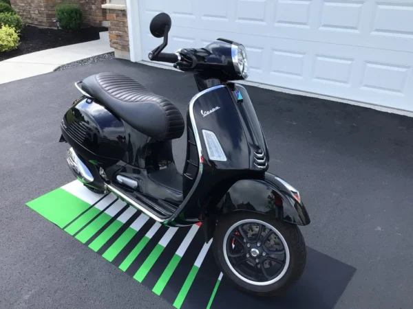 2024 Vespa GTS Super 300