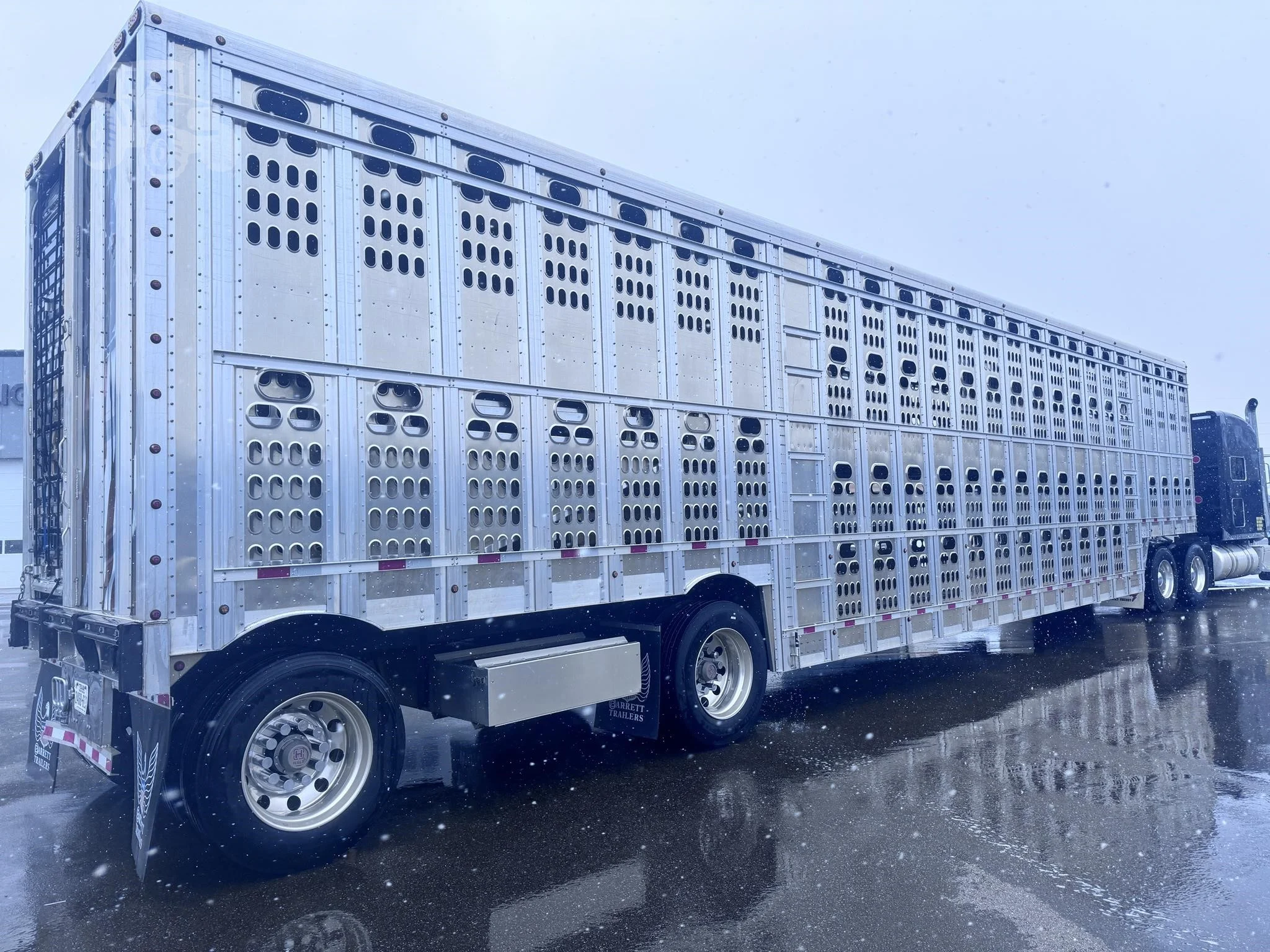 2025 BARRETT 53 ft – Spread Axle Cattle Trailer