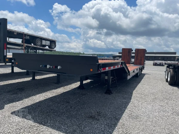 2026 BETTER BUILT 44 ft x 102 in – 35 Ton Lowboy Trailer