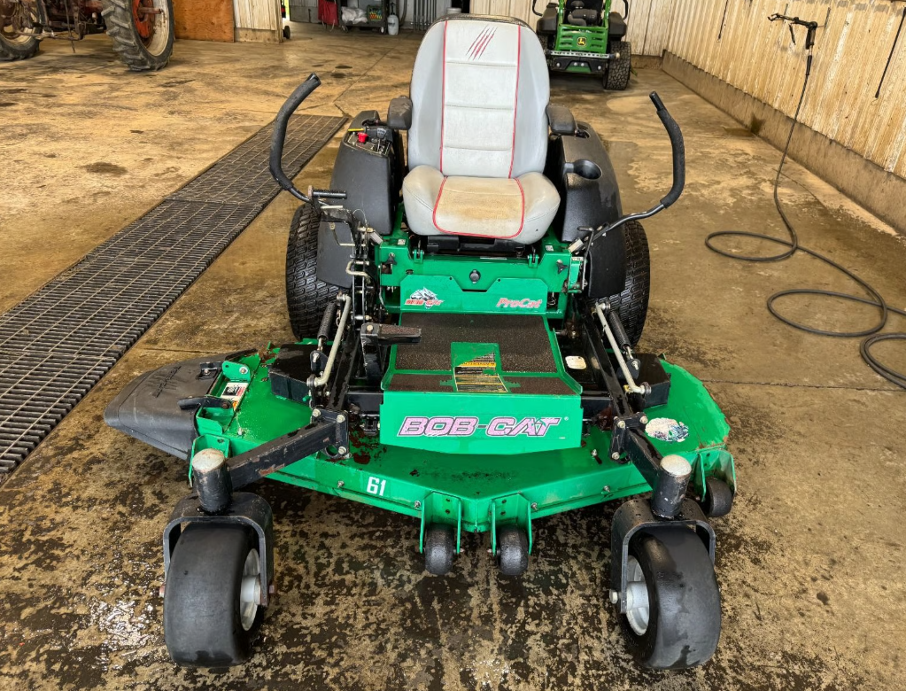 Bobcat Pro Cat 61" Zero Turn Mower