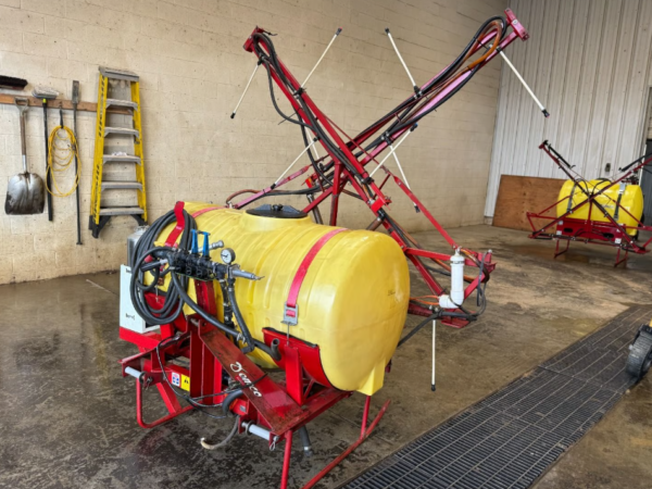 Demco 150 Gallon 3-Point Sprayer – 30 ft Booms