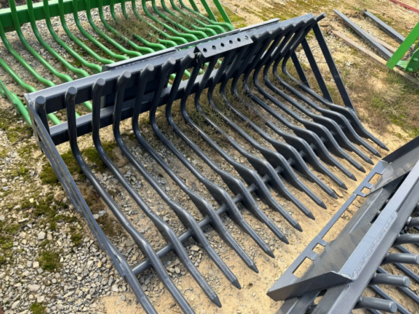 JM 73" Heavy Duty Rock Fork Bucket