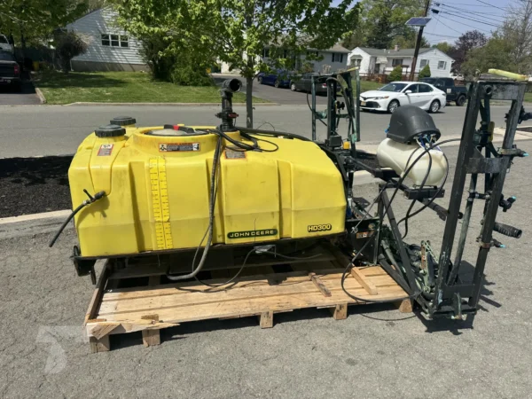 JOHN DEERE HD300 – Tee Jet Controls
