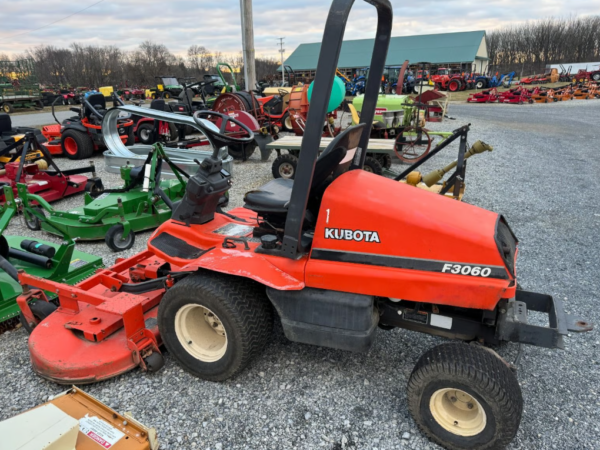 Kubota F3060 4WD 72" Front Runner Mower