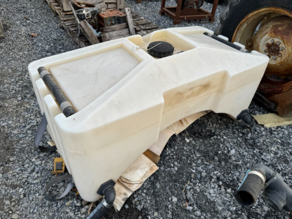 Poly Spray Tank – White – 2 Units Available