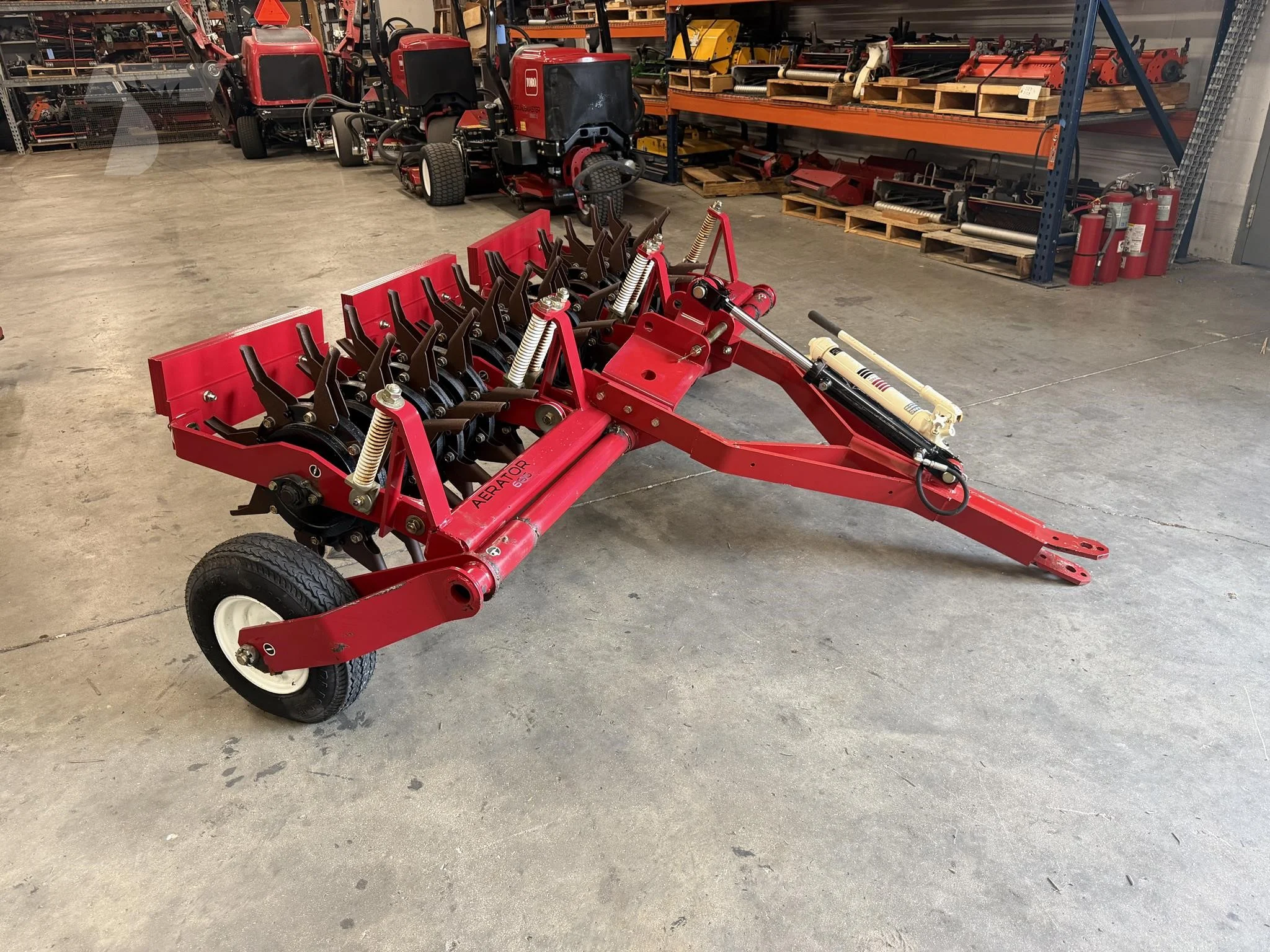 Toro 686 – 2020 – Pull Behind Core Aerator
